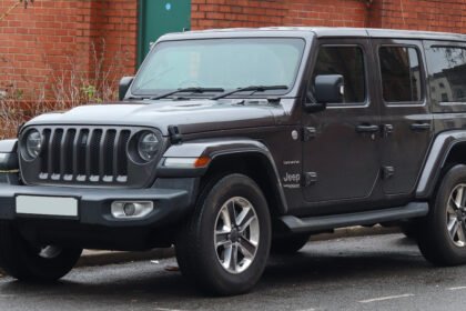 2016 Jeep Wrangler engine cover is burning but not overheating